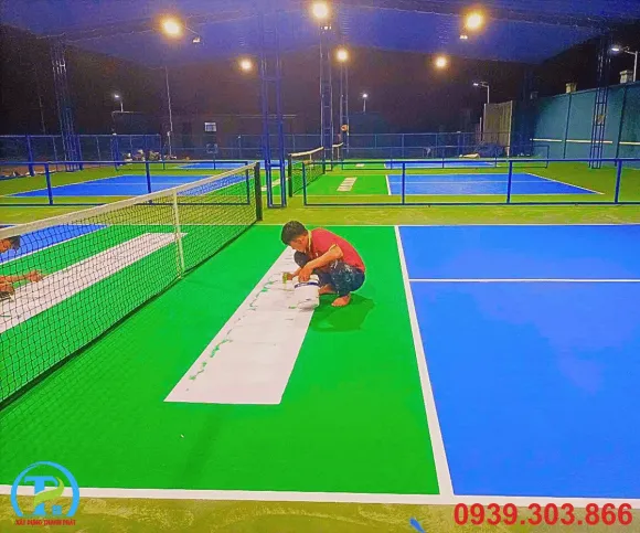 THI CÔNG SÂN PICKLEBALL 