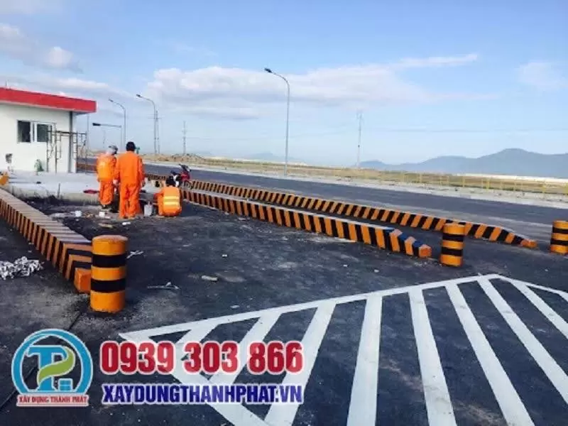 THI CÔNG SƠN KẺ VẠCH DẺO NHIỆT GIAO THÔNG