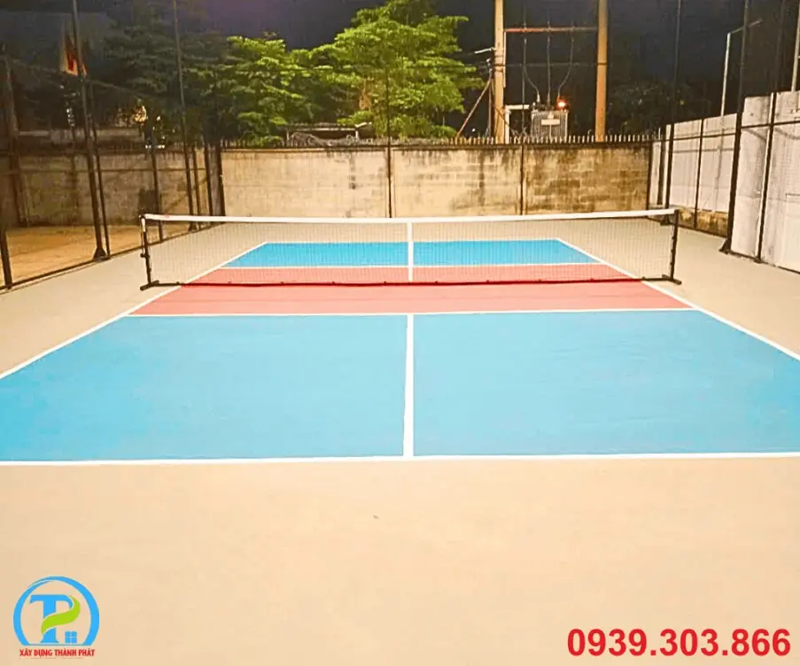 thi c&ocirc;ng s&acirc;n Pickleball KCN S&oacute;ng Thần uy t&iacute;n
