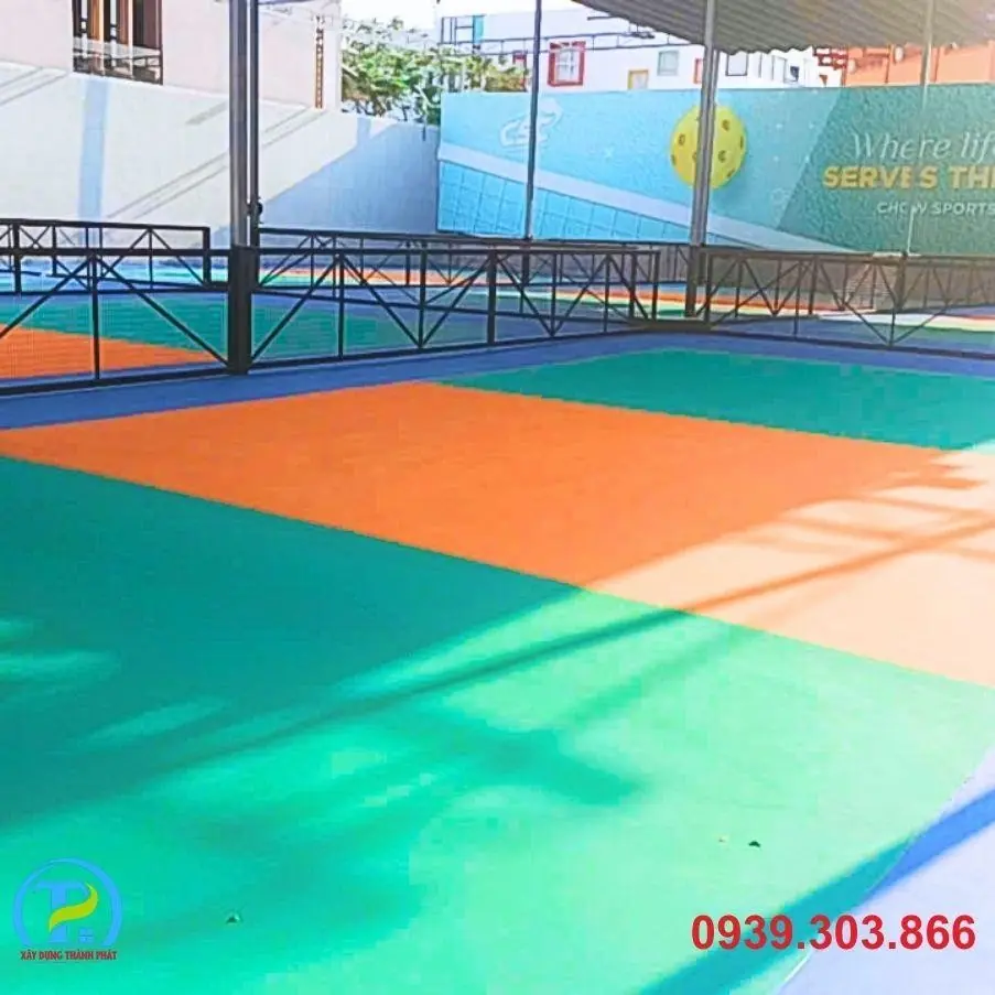 thi c&ocirc;ng s&acirc;n Pickleball tại Quận 2